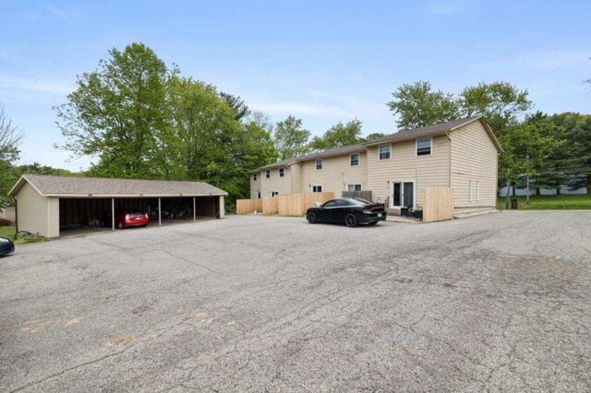 Picture of Home For Sale in Lexington, Ohio, United States