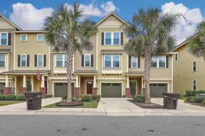 Home For Rent in Mount Pleasant, South Carolina