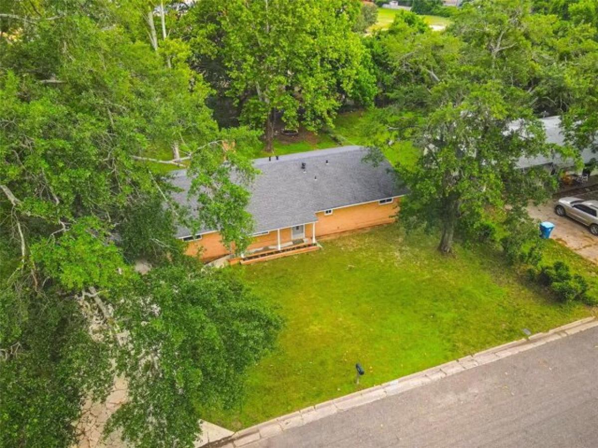 Picture of Home For Sale in Athens, Texas, United States