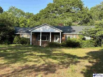 Home For Sale in Cheraw, South Carolina