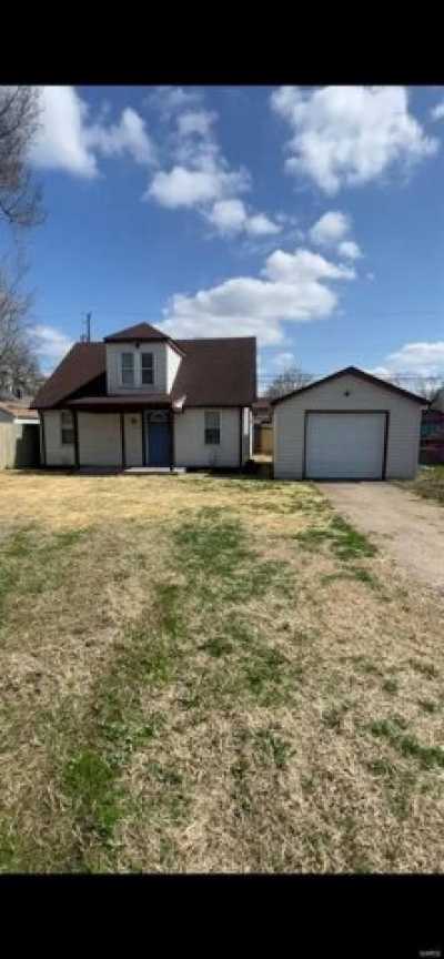 Home For Rent in Granite City, Illinois