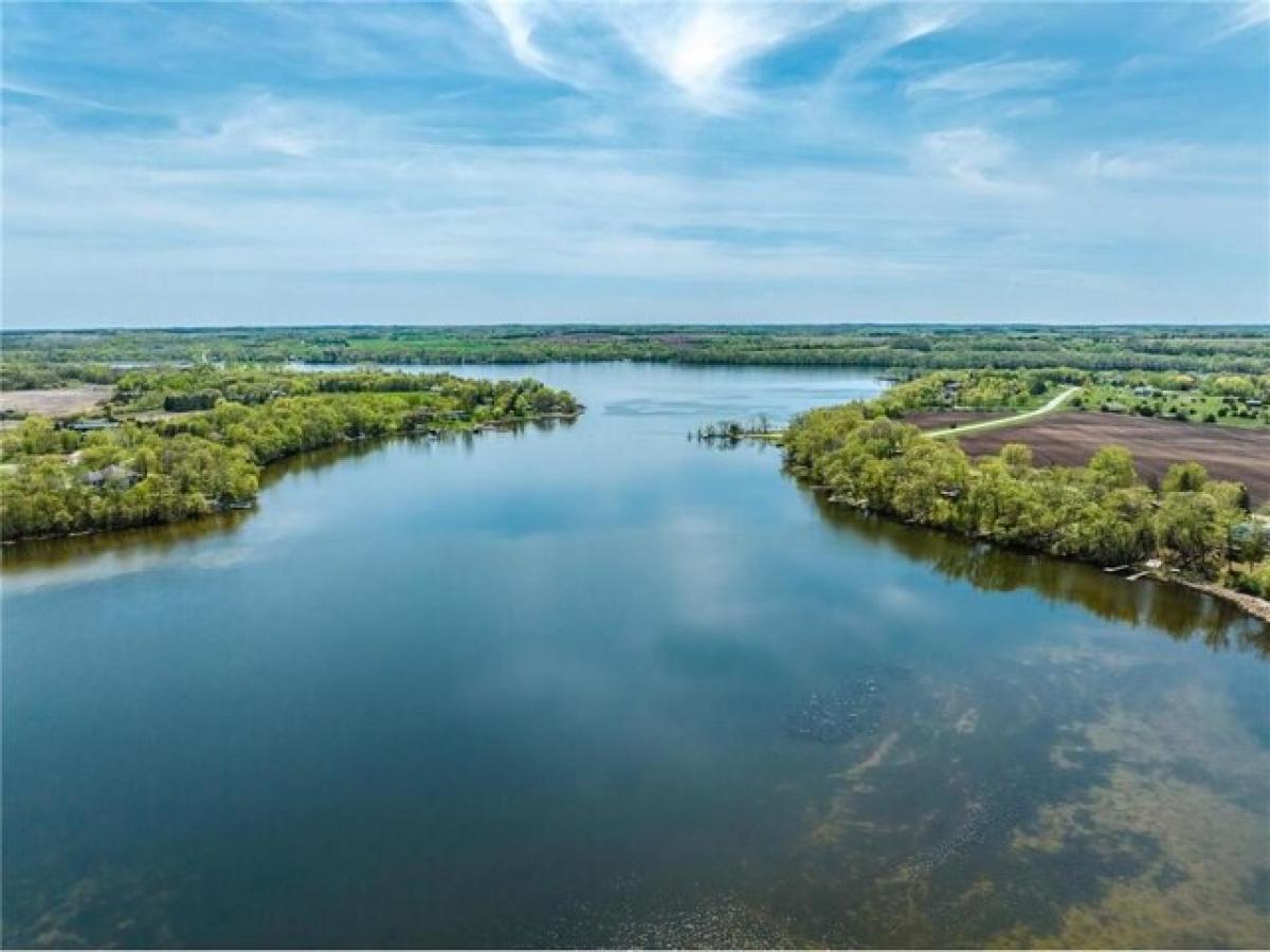 Picture of Home For Sale in Richmond, Minnesota, United States