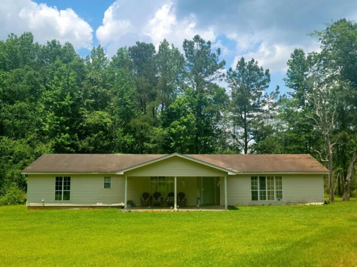 Picture of Home For Sale in Prentiss, Mississippi, United States