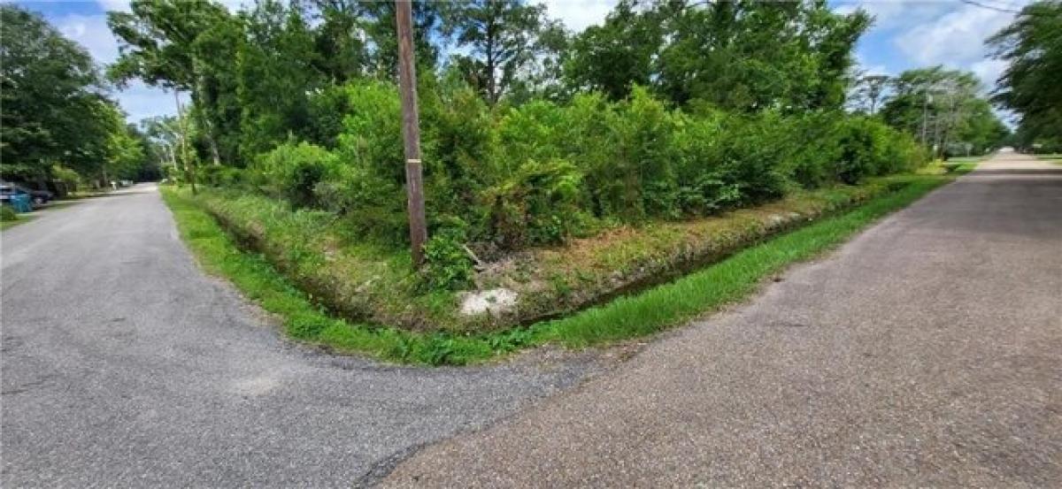 Picture of Residential Land For Sale in Slidell, Louisiana, United States