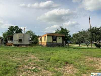 Home For Sale in Nixon, Texas