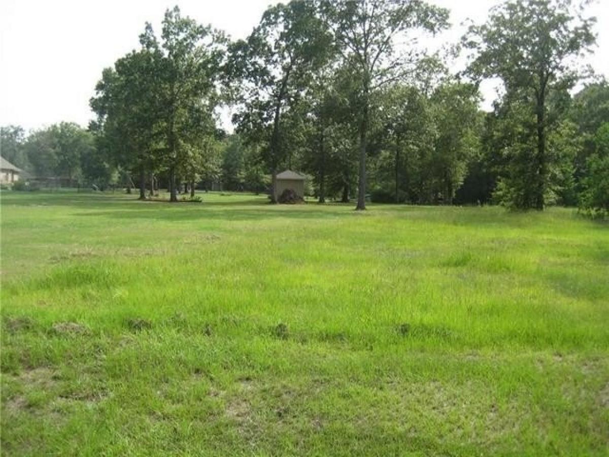 Picture of Residential Land For Sale in Natchitoches, Louisiana, United States