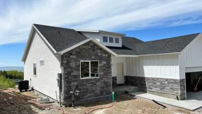 Home For Sale in Willard, Utah