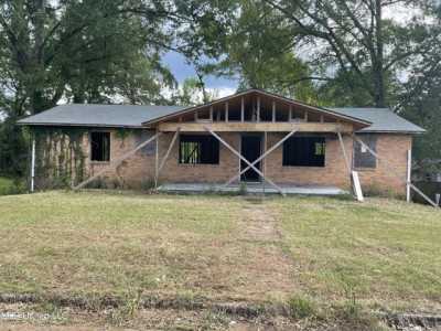 Home For Sale in Hazlehurst, Mississippi