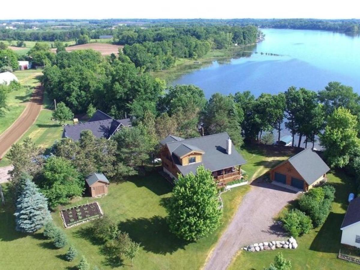 Picture of Home For Sale in Maple Lake, Minnesota, United States