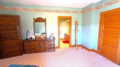 Home For Sale in Wolcottville, Indiana