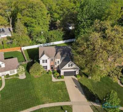 Home For Sale in Holland, Ohio