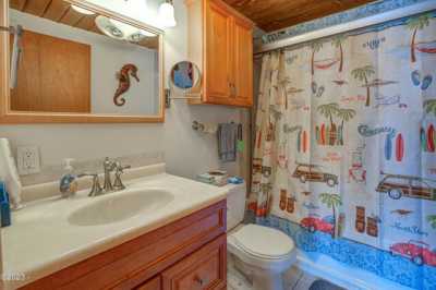 Home For Sale in Depoe Bay, Oregon