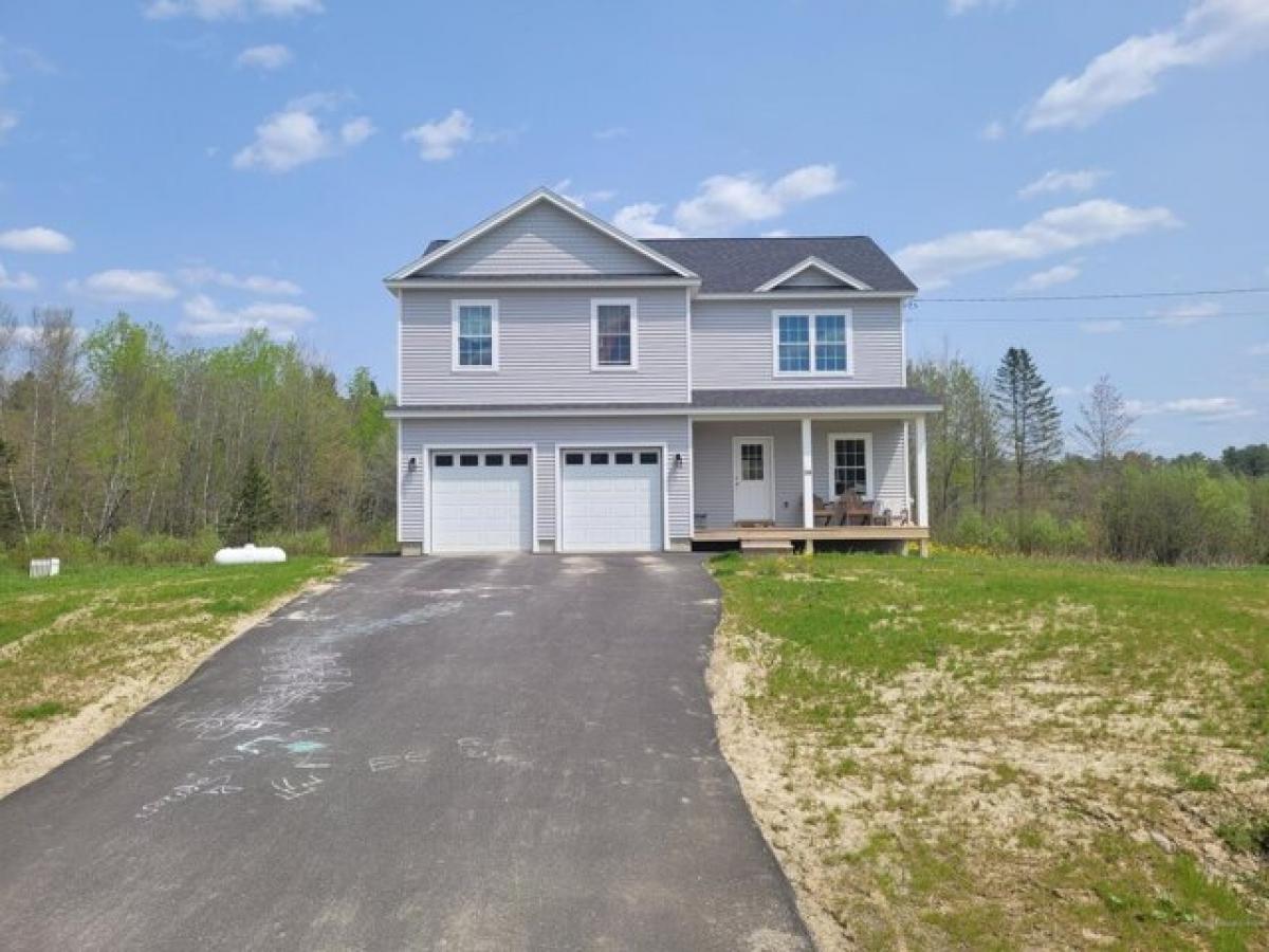 Picture of Home For Sale in Hermon, Maine, United States