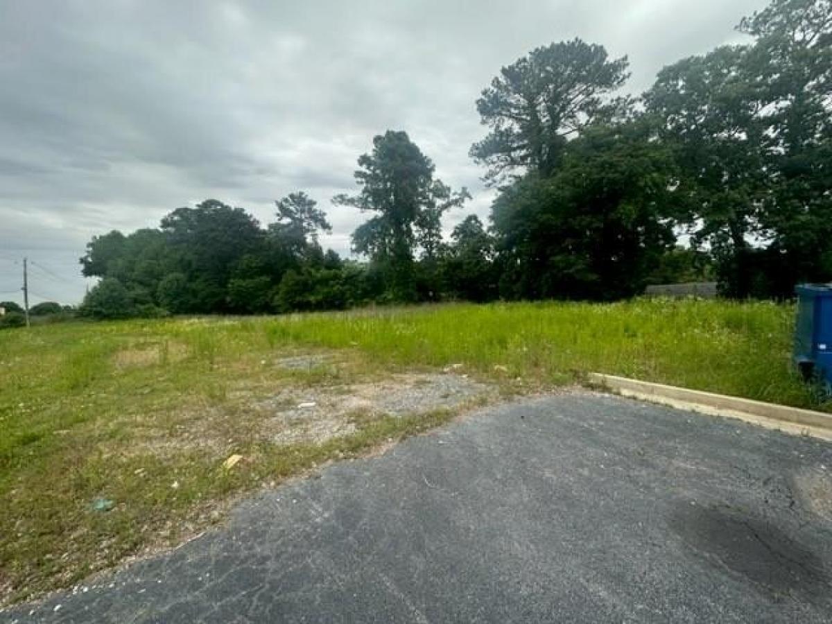 Picture of Residential Land For Sale in Riverdale, Georgia, United States