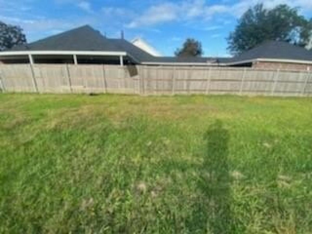 Picture of Residential Land For Sale in Meraux, Louisiana, United States