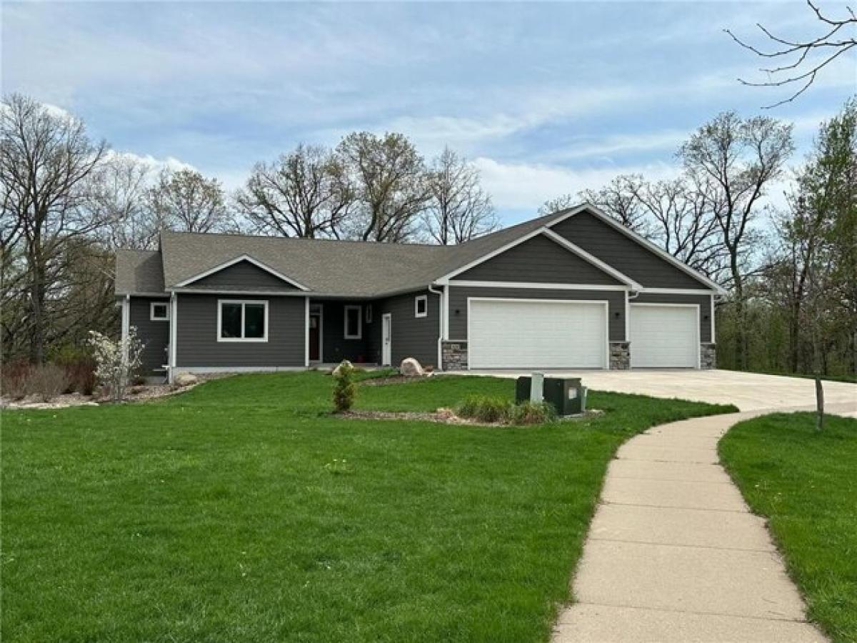 Picture of Home For Sale in River Falls, Wisconsin, United States