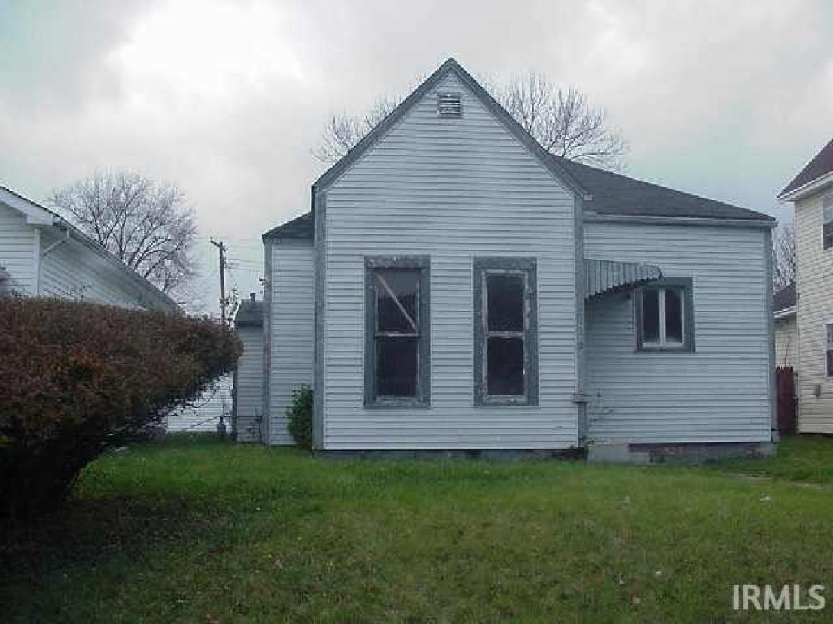 Picture of Home For Sale in Muncie, Indiana, United States