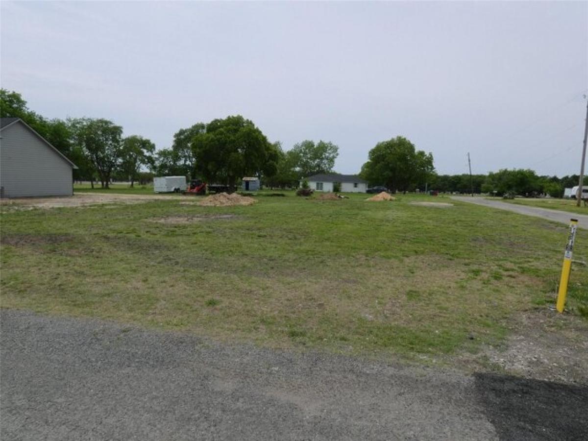 Picture of Residential Land For Sale in Leonard, Texas, United States