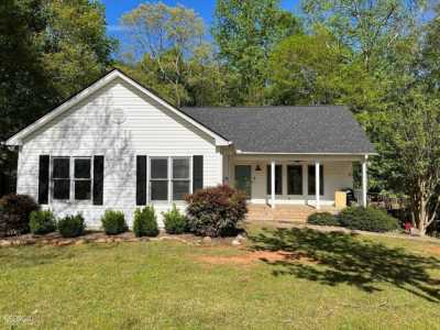 Home For Rent in Watkinsville, Georgia