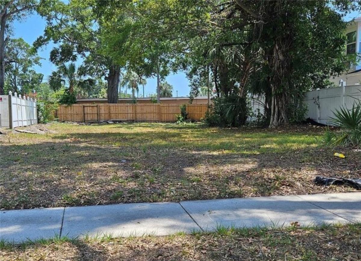 Picture of Residential Land For Sale in Saint Petersburg, Florida, United States