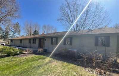 Home For Sale in Victoria, Minnesota