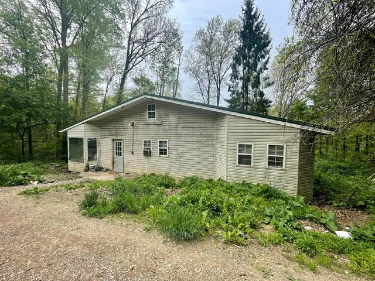 Picture of Home For Sale in Union Furnace, Ohio, United States