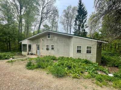 Home For Sale in Union Furnace, Ohio