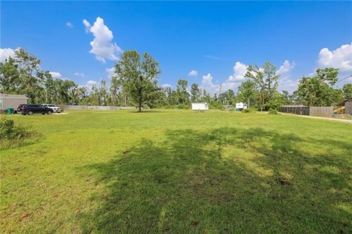 Picture of Residential Land For Sale in Westlake, Louisiana, United States