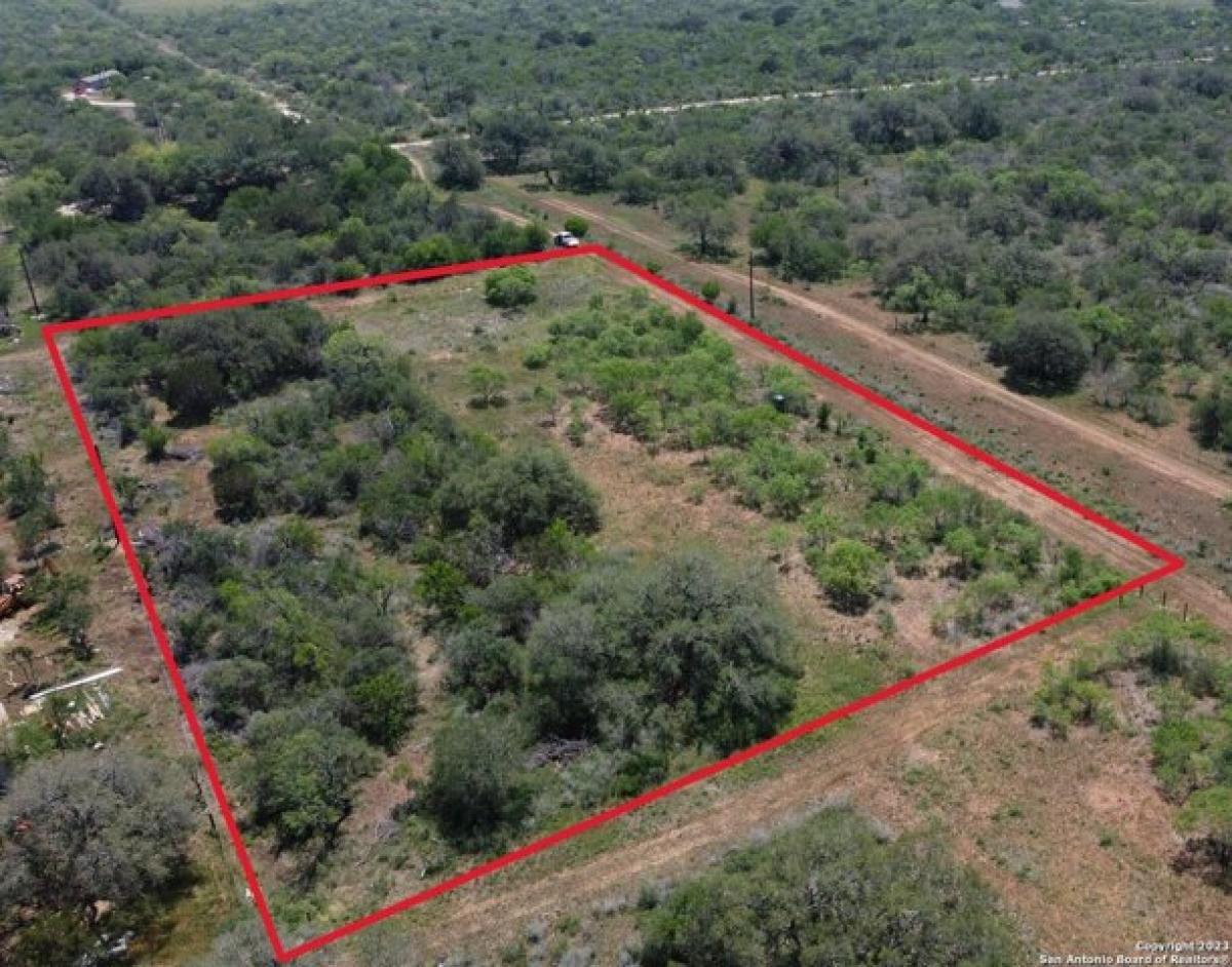 Picture of Residential Land For Sale in Hondo, Texas, United States