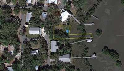 Residential Land For Sale in Cedar Key, Florida