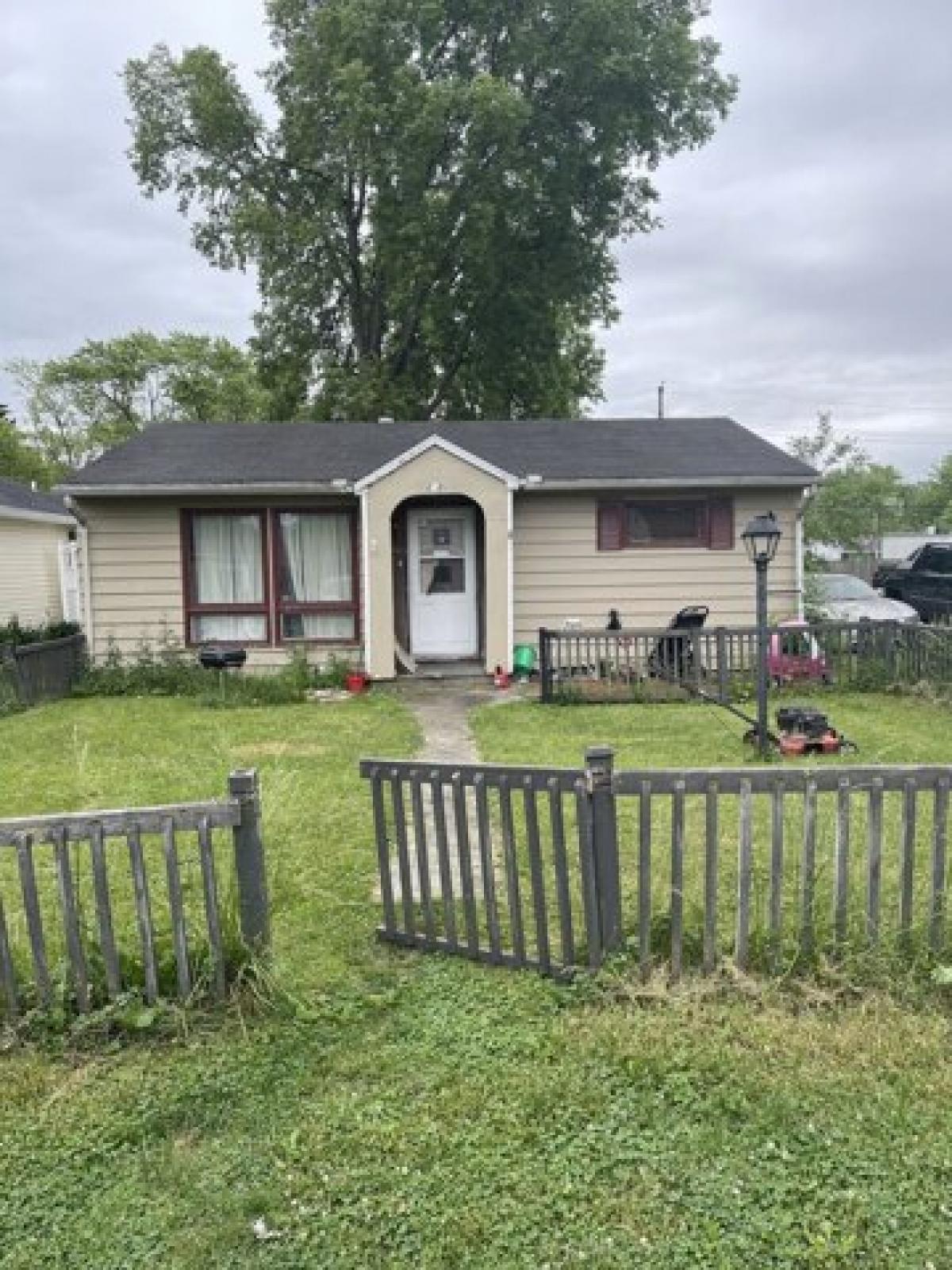 Picture of Home For Sale in Muncie, Indiana, United States