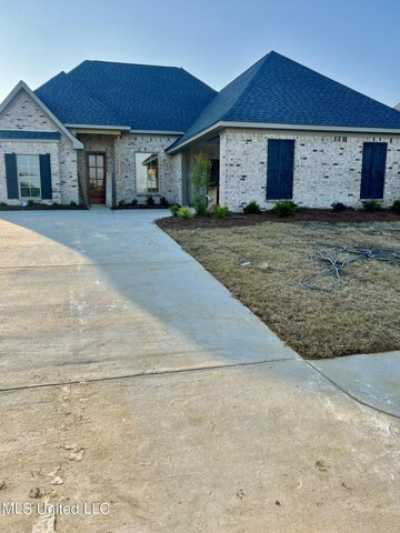Home For Sale in Flowood, Mississippi