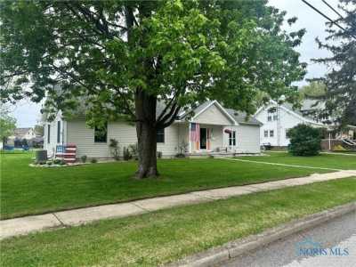 Home For Sale in Genoa, Ohio