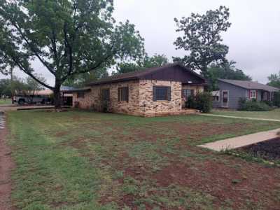 Home For Sale in Childress, Texas