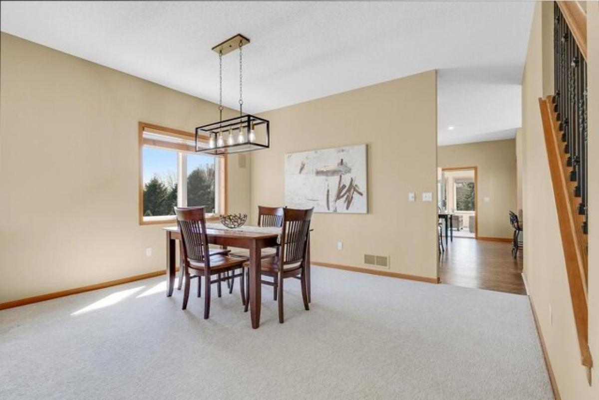 Picture of Home For Sale in Eden Prairie, Minnesota, United States