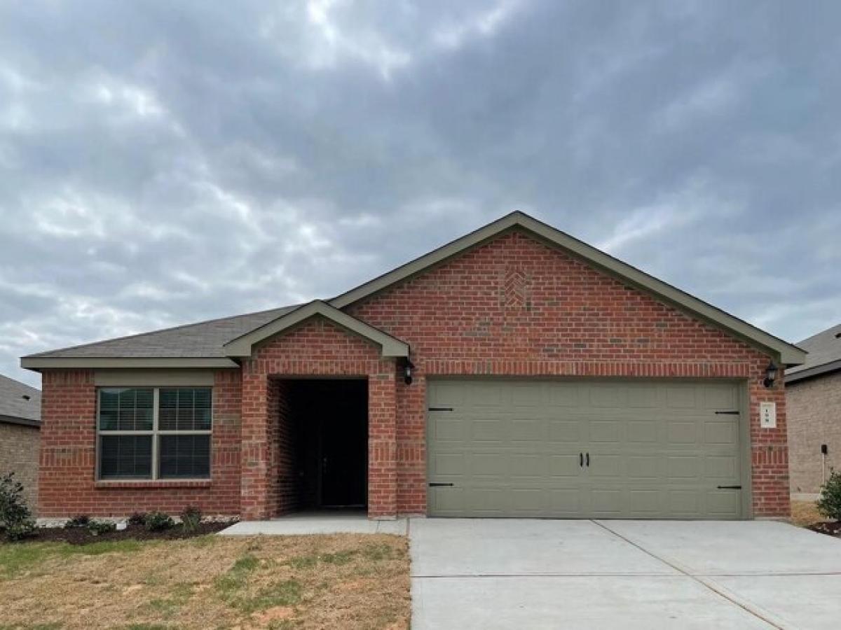 Picture of Home For Rent in Newark, Texas, United States