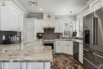 Home For Sale in Prairieville, Louisiana