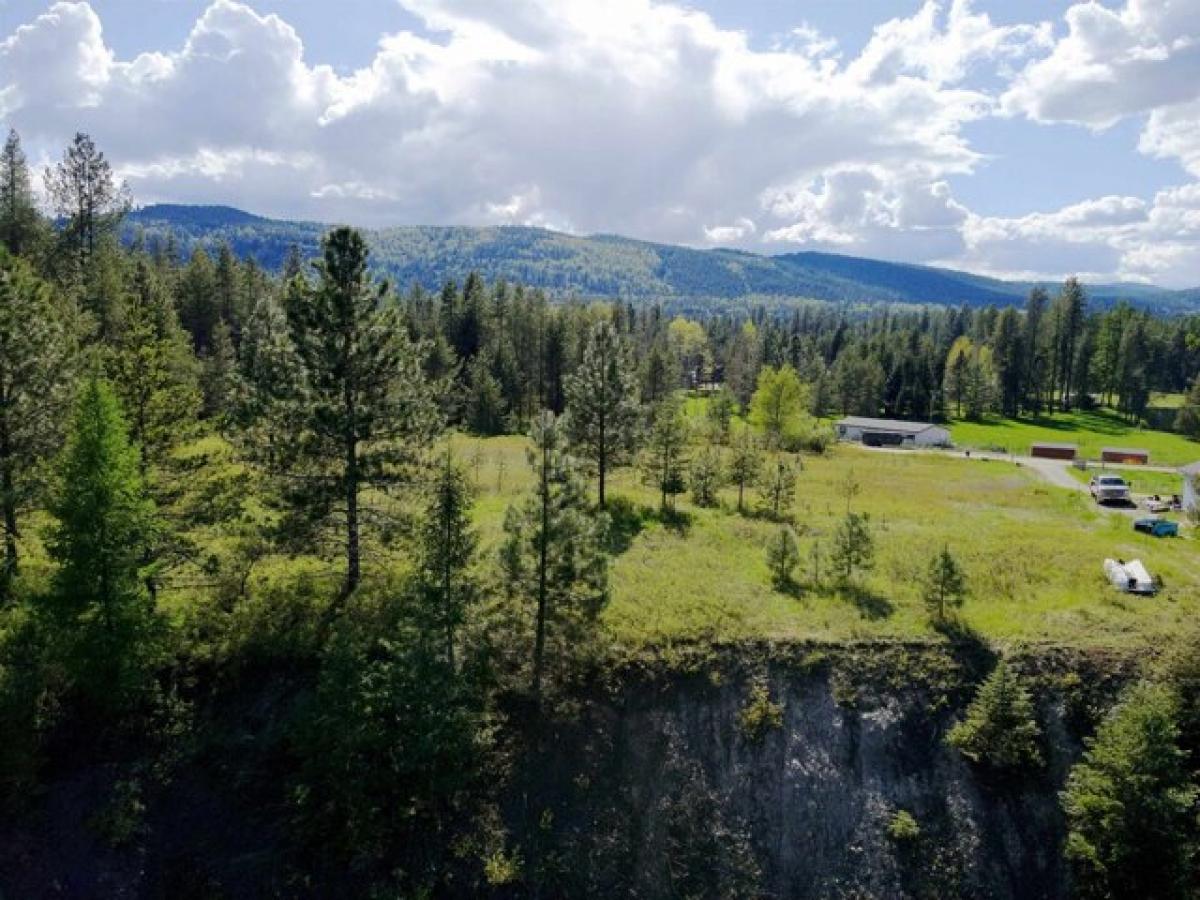 Picture of Residential Land For Sale in Cusick, Washington, United States