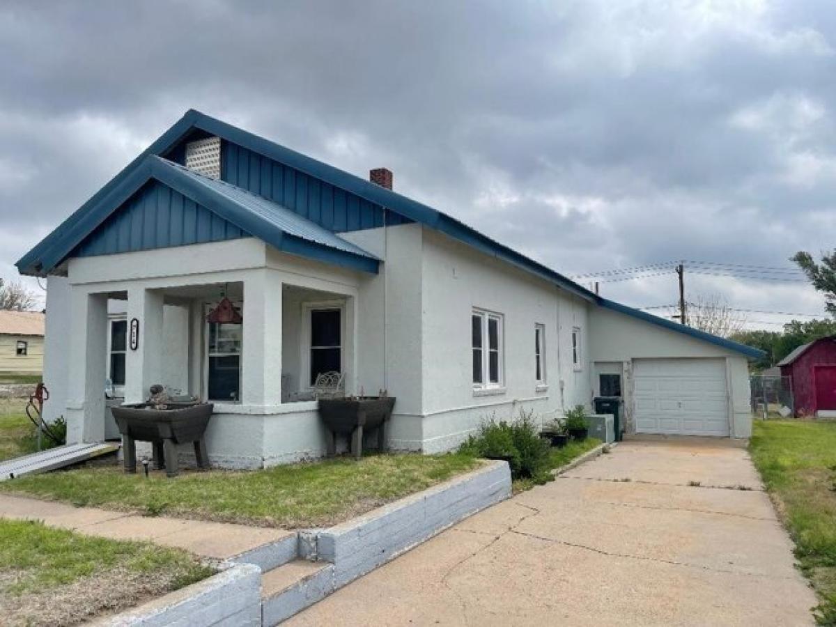 Picture of Home For Sale in Jetmore, Kansas, United States