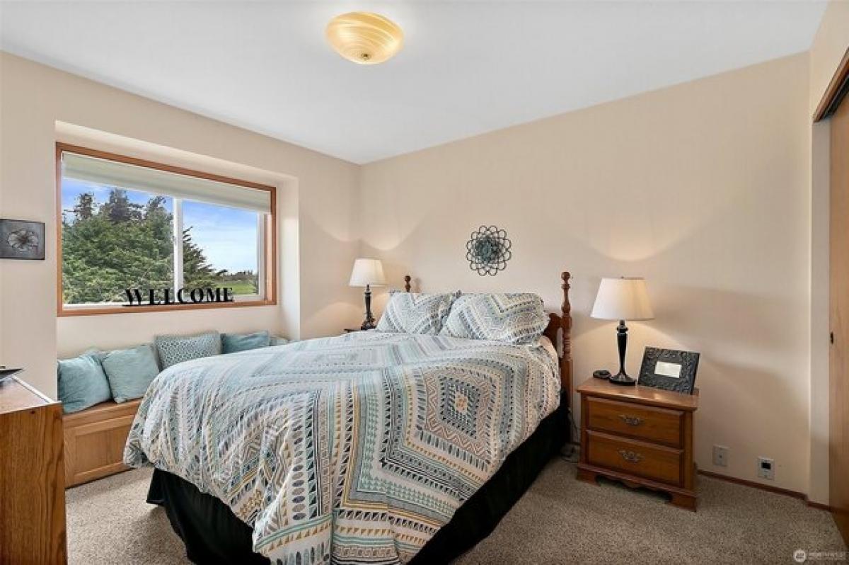 Picture of Home For Sale in Enumclaw, Washington, United States