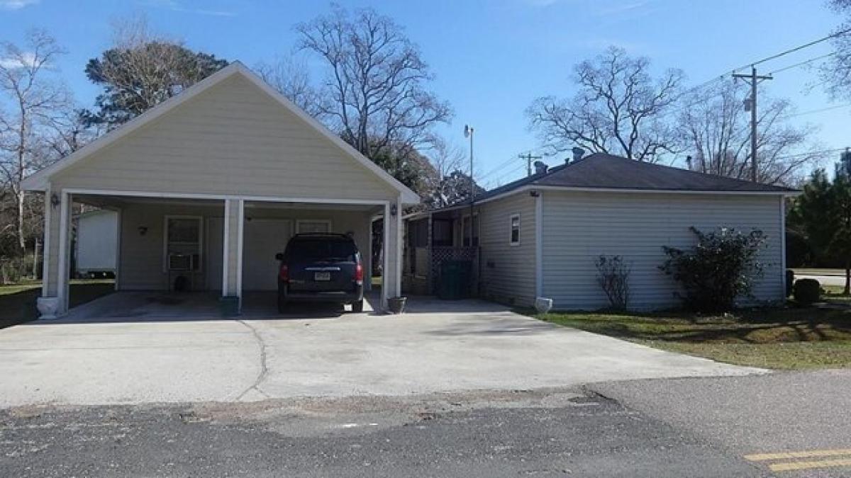 Picture of Home For Sale in Dickinson, Texas, United States