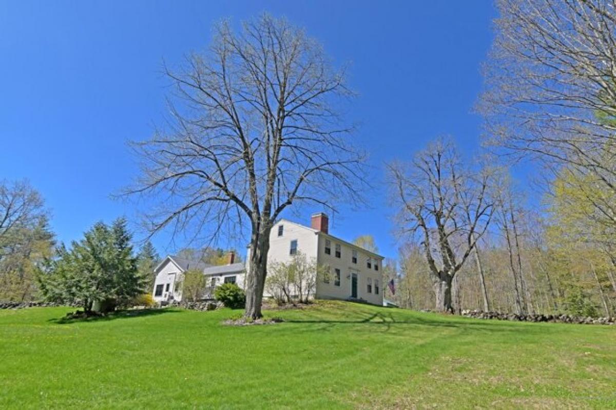 Picture of Home For Sale in Limington, Maine, United States