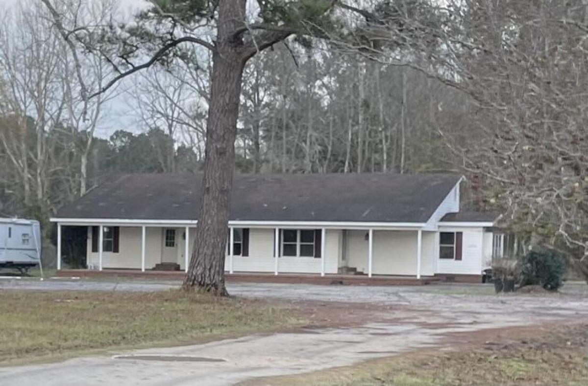 Picture of Home For Sale in Harleyville, South Carolina, United States