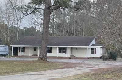 Home For Sale in Harleyville, South Carolina