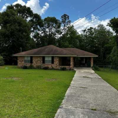 Home For Sale in Carriere, Mississippi