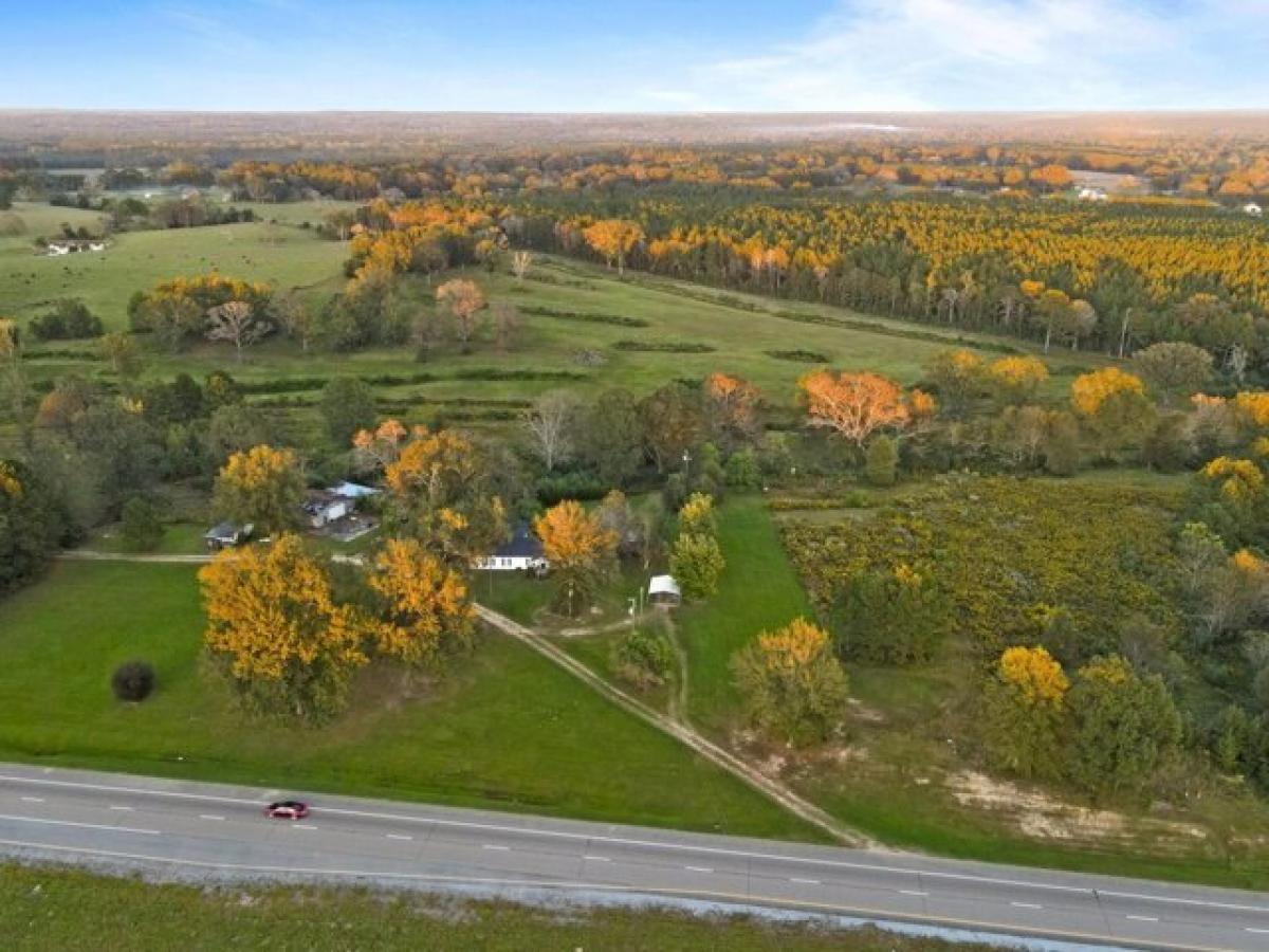 Picture of Residential Land For Sale in Seminary, Mississippi, United States