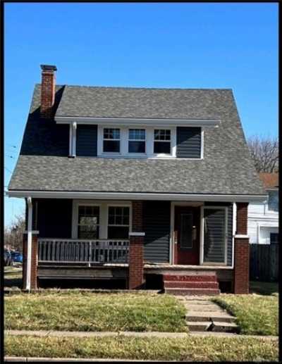 Home For Sale in Fairborn, Ohio