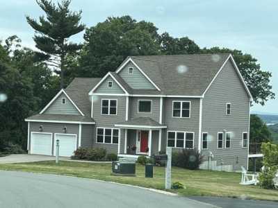 Home For Sale in Merrimack, New Hampshire