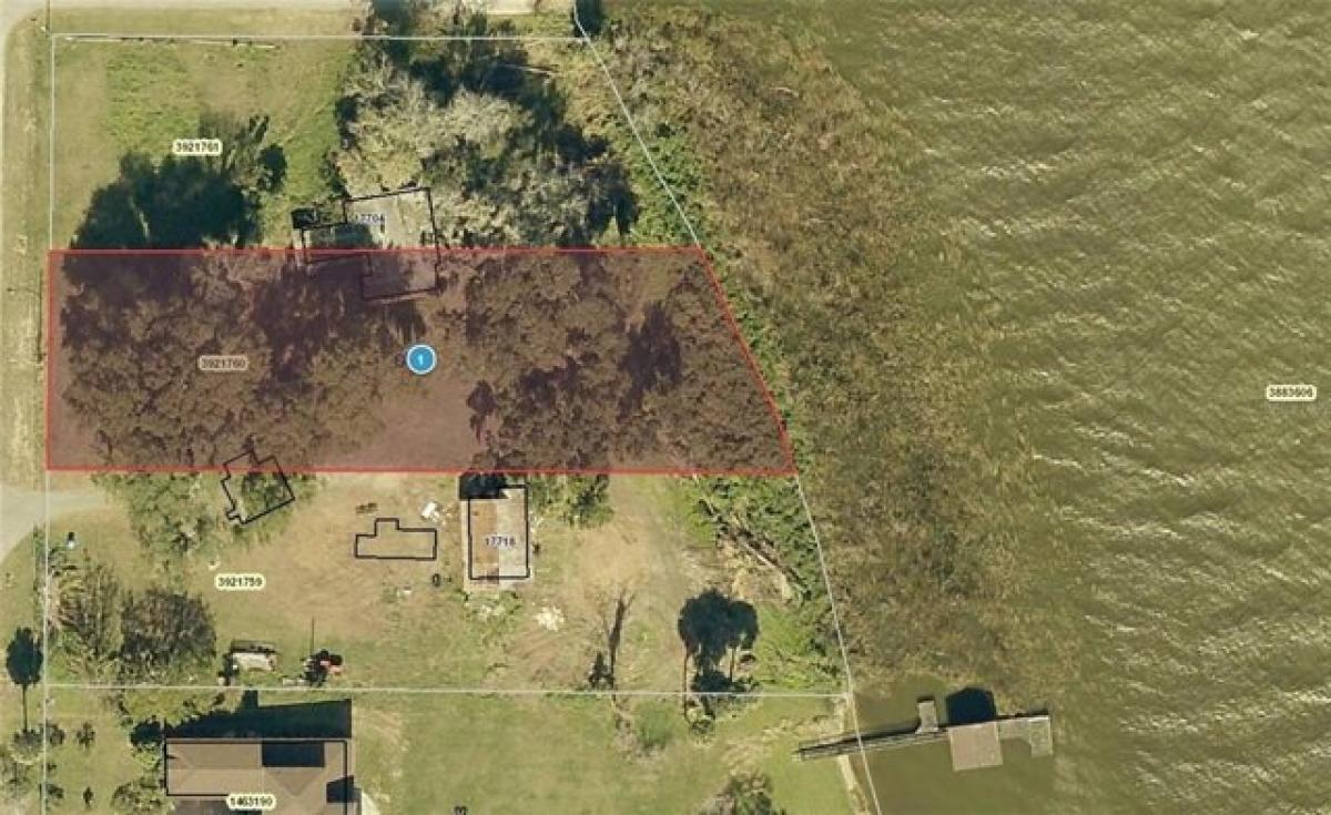 Picture of Residential Land For Sale in Montverde, Florida, United States