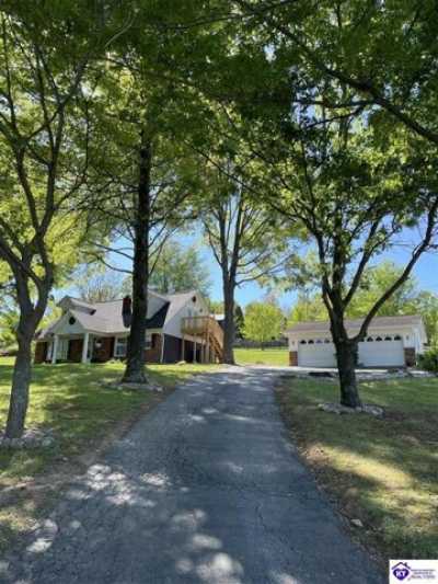 Home For Sale in Irvington, Kentucky